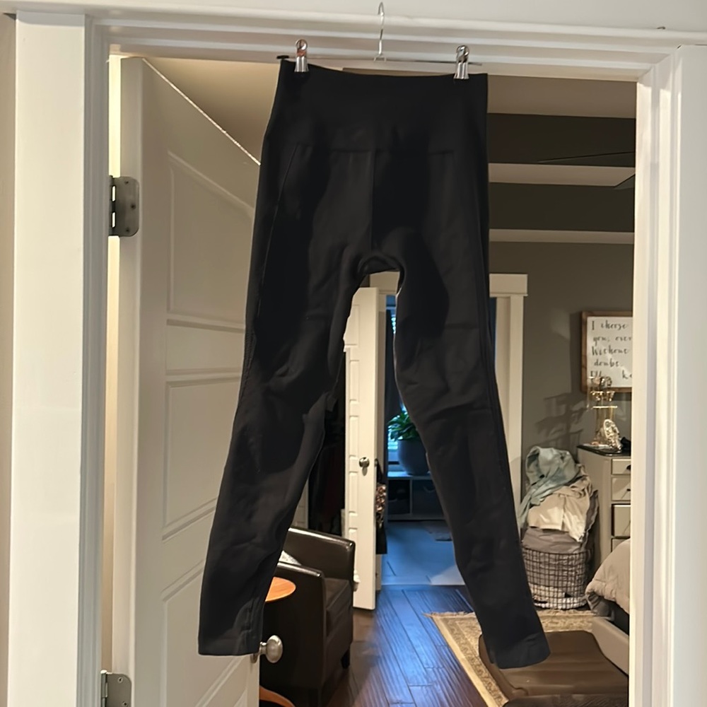 Lululemon thick training wunder 25in leggings